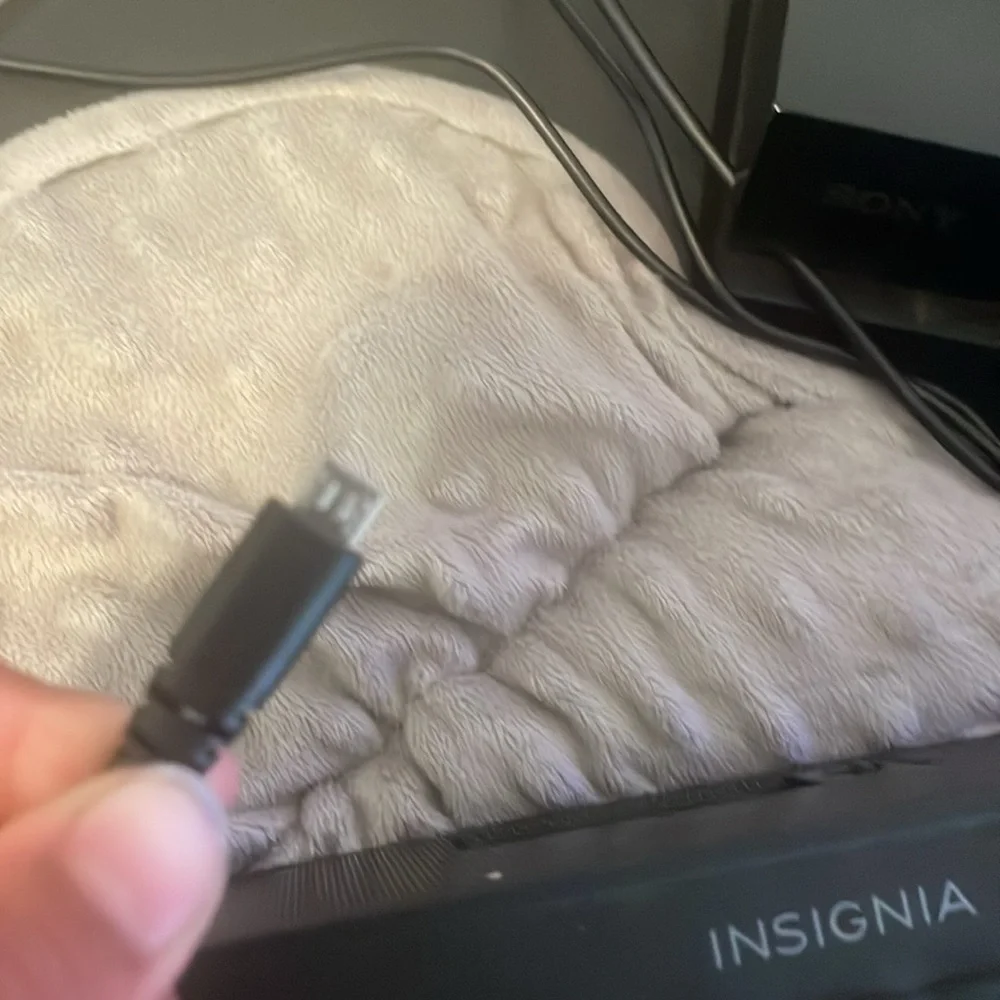 I’m selling a ps4 bundle