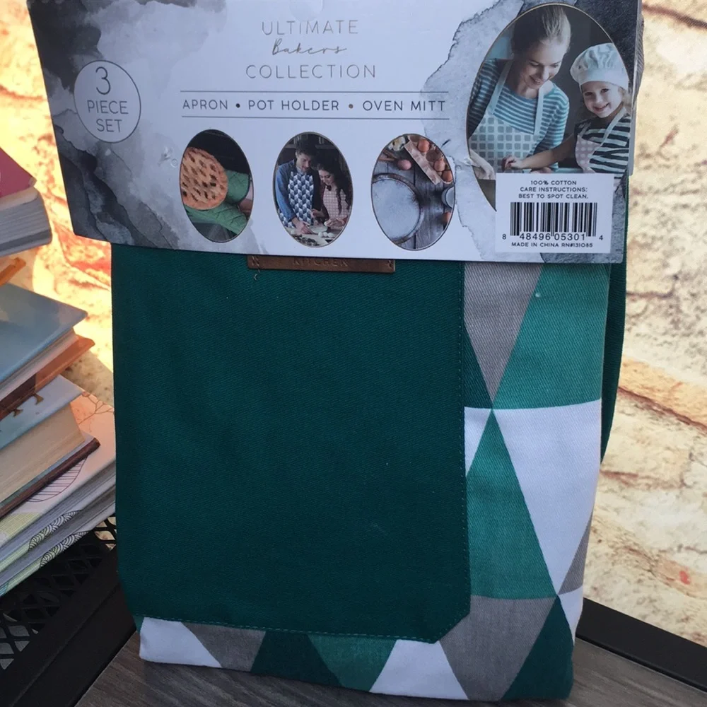New Eco One 3 pc Set Apron/Oven Mitt/Potholder Housewarming Gift Holiday Hostess
