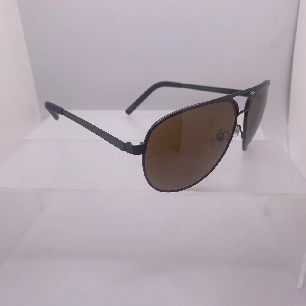 Foster Grant but frames
