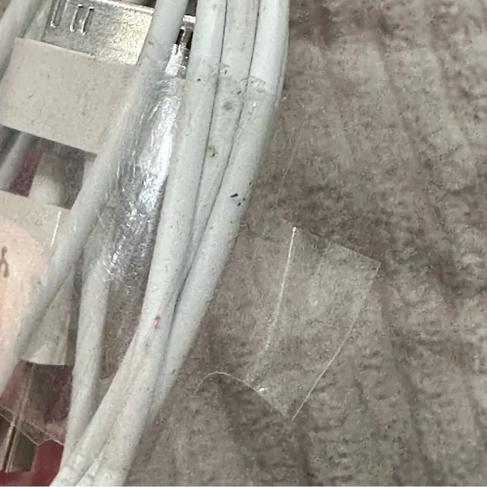 Apple 30 Pin White USB Charging Cable