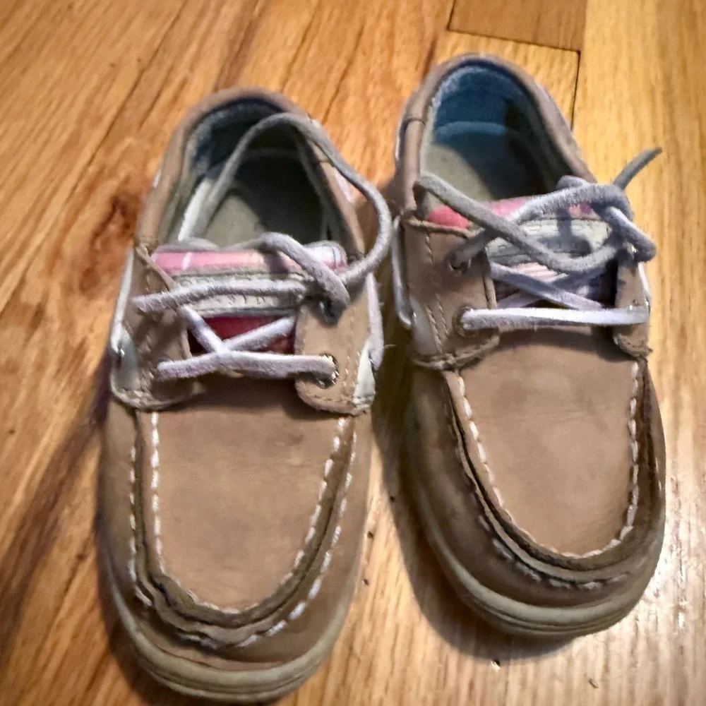 Sperry stylish comfortable