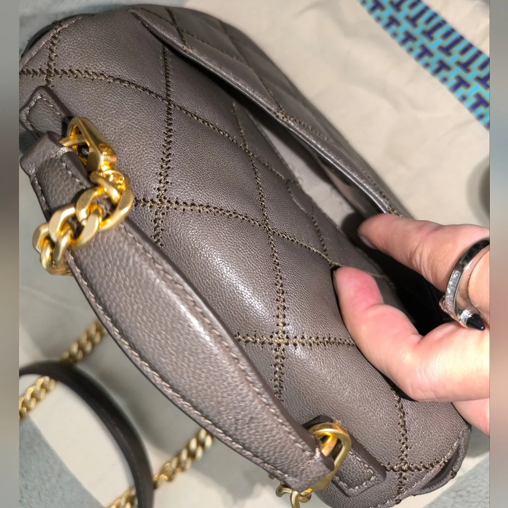Tory Burch authentic bnwt