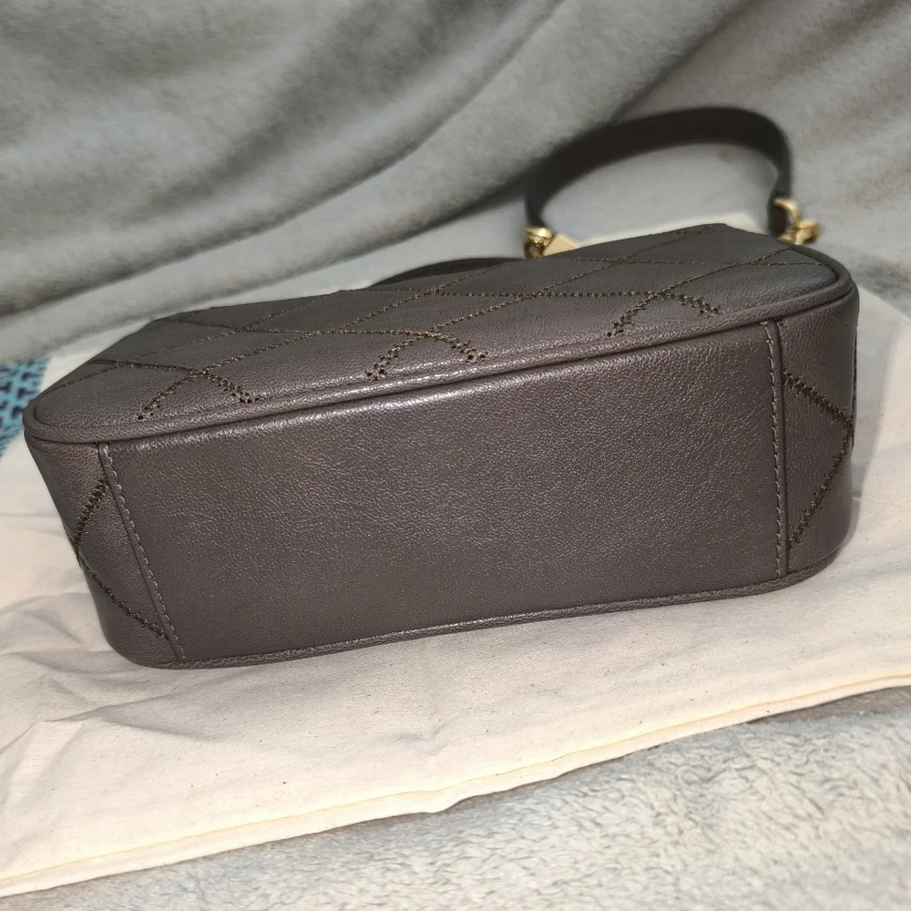 Tory Burch authentic bnwt