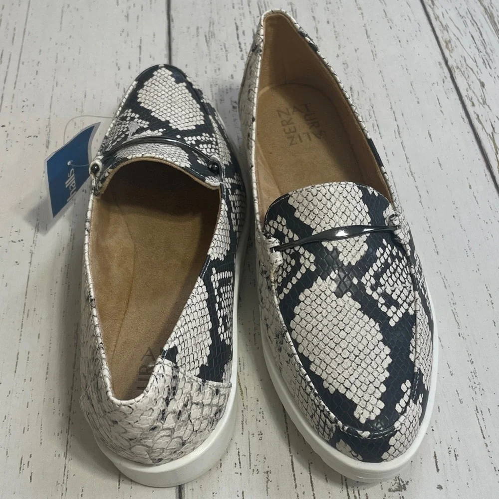 sole tags sawtooth