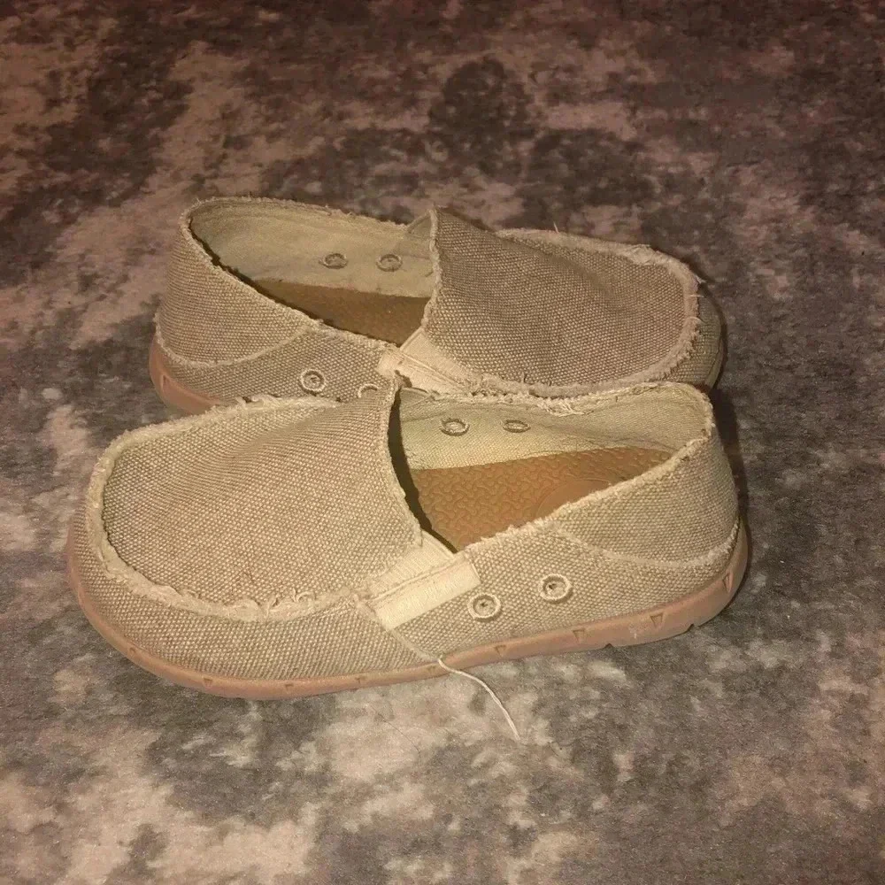 aloha island slip on shoes get spring