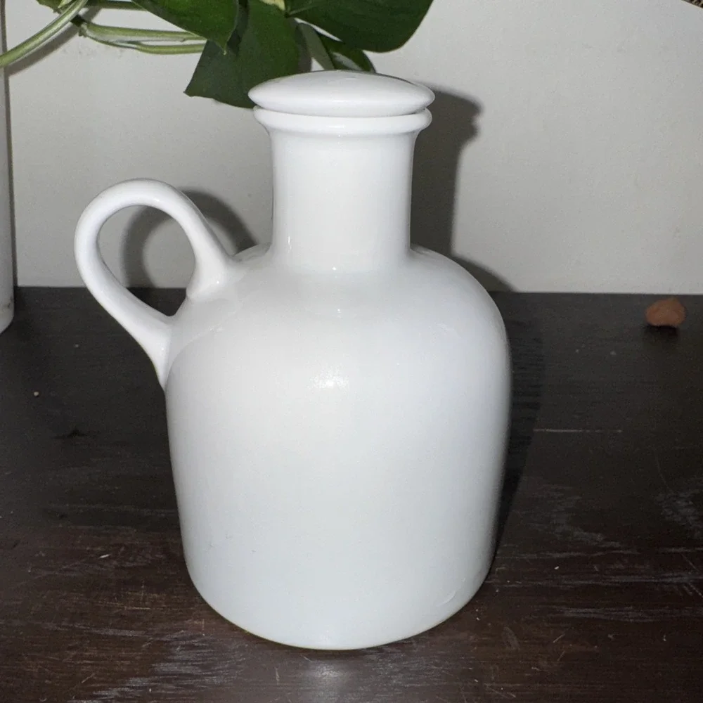 Crate&Barrel dispensing made durability