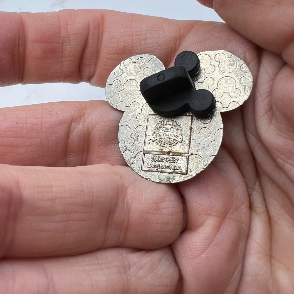 Disney Cheshire Cat Mickey Head Trading Pin