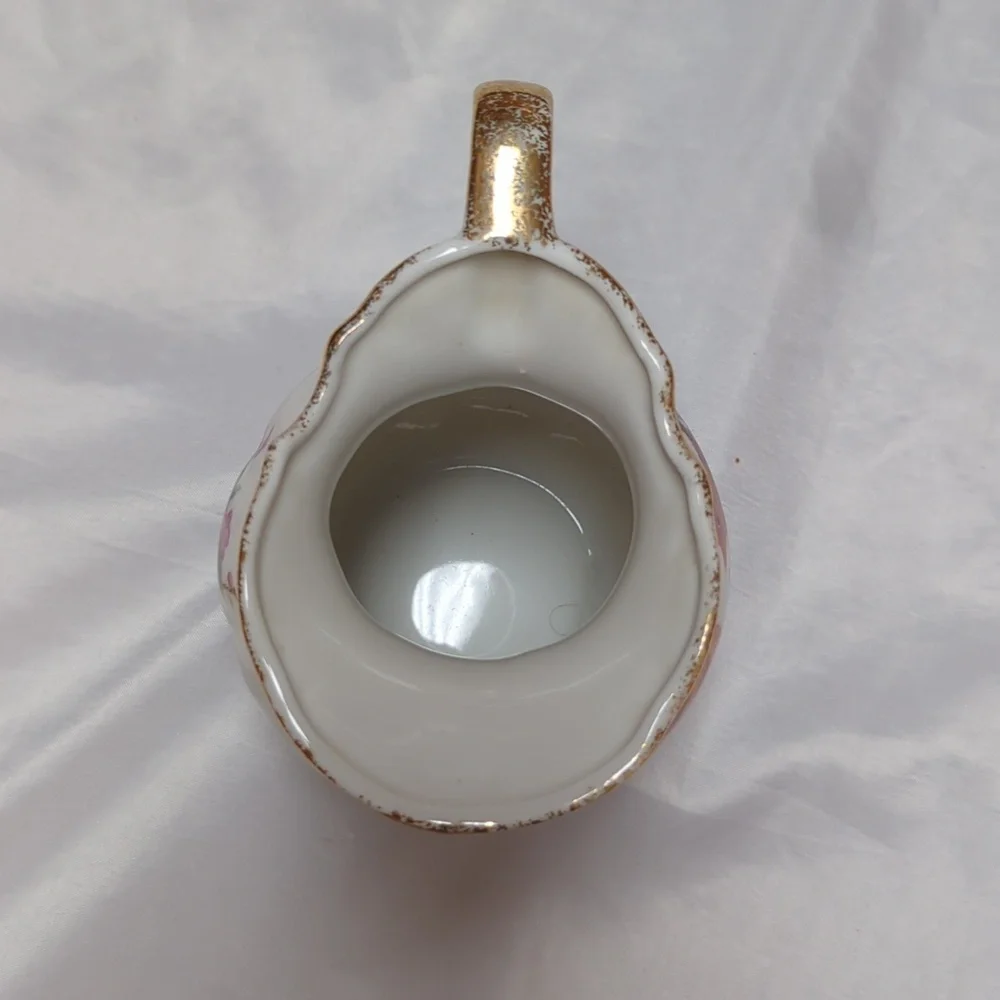 Vintage gently used