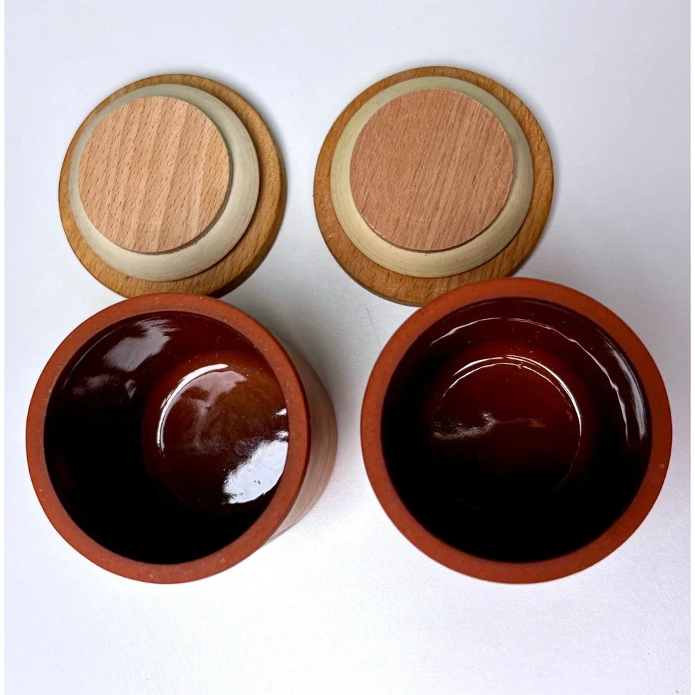 Henry Watson Pottery **details** brand