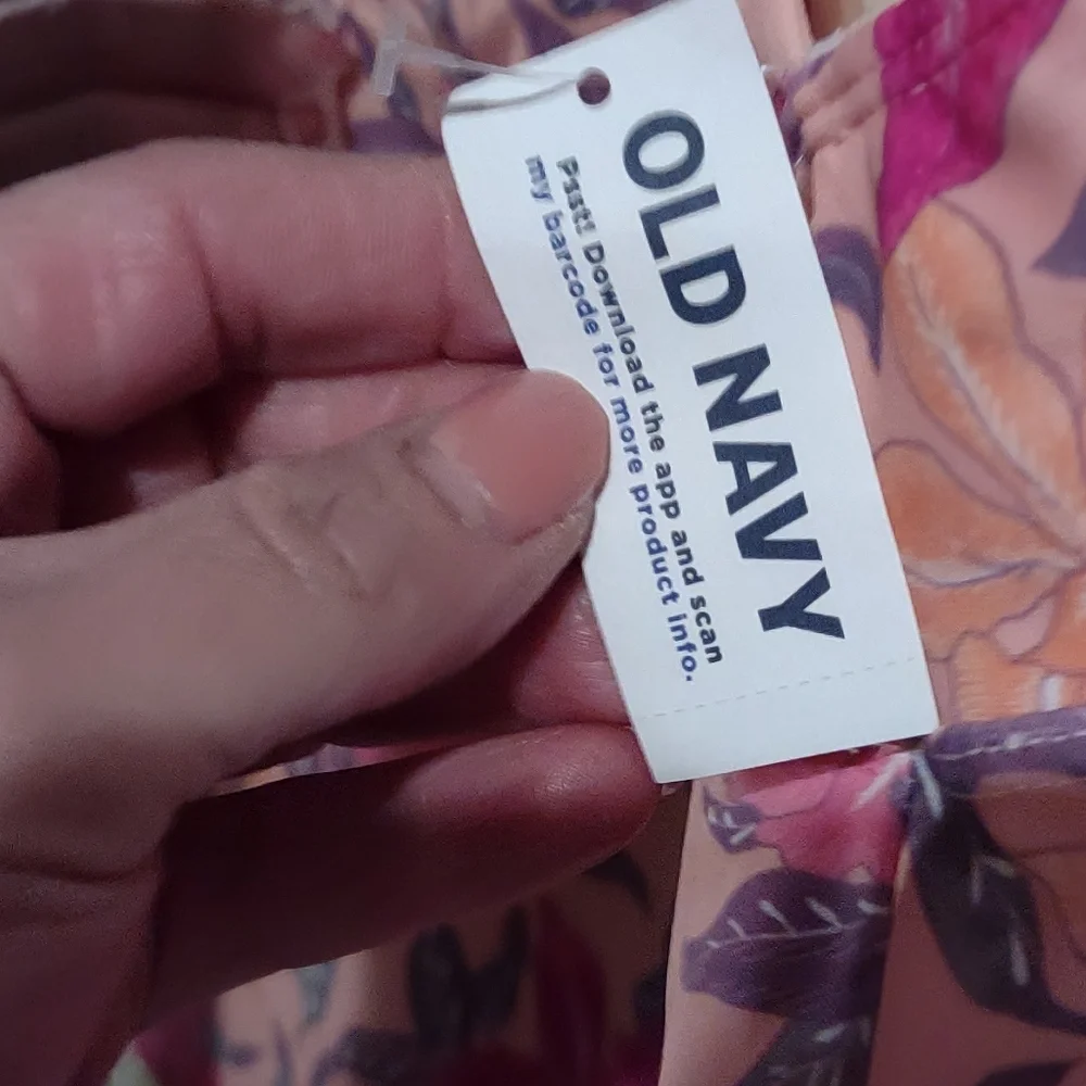 Old Navy new swuim