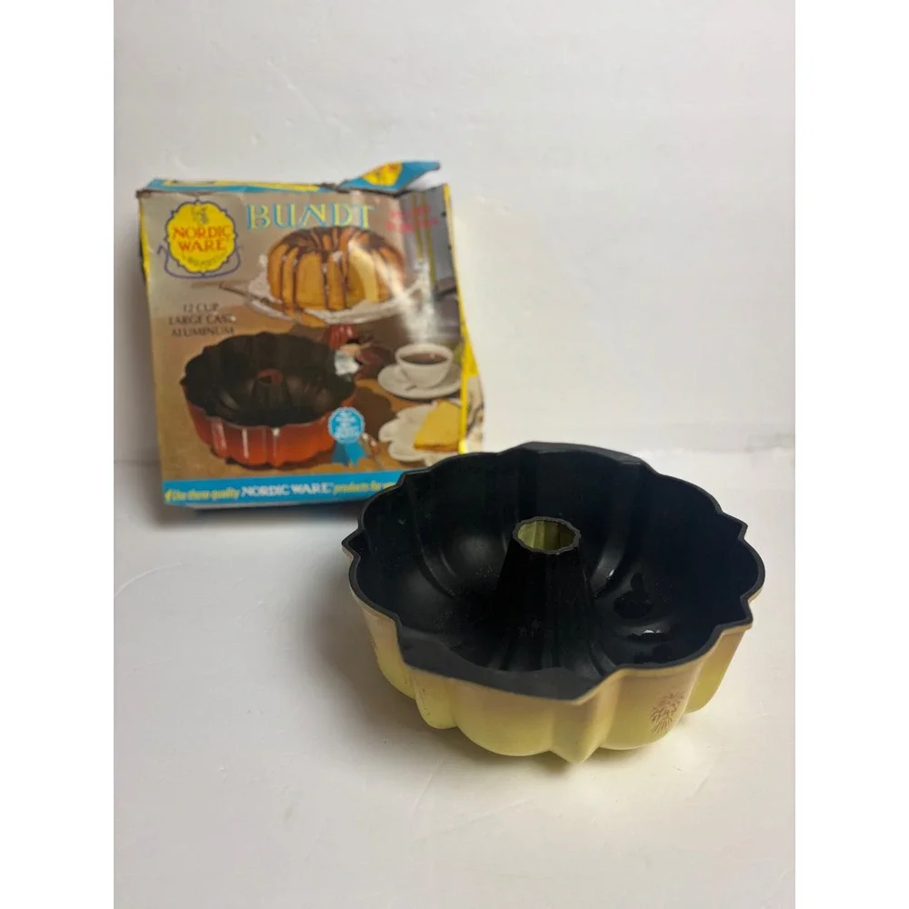 Nordic Ware streusel staple