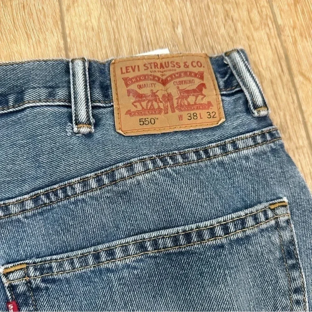 Levi's 550 Men's Straight Leg Denim Jeans Size 38x32 GUC