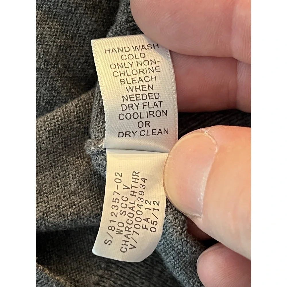Banana Republic business neck guarantee
