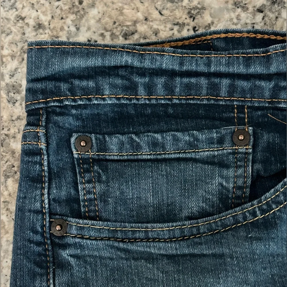 Men’s Levi’s Classic 514 Straight Leg Jeans Dark Wash Size 36