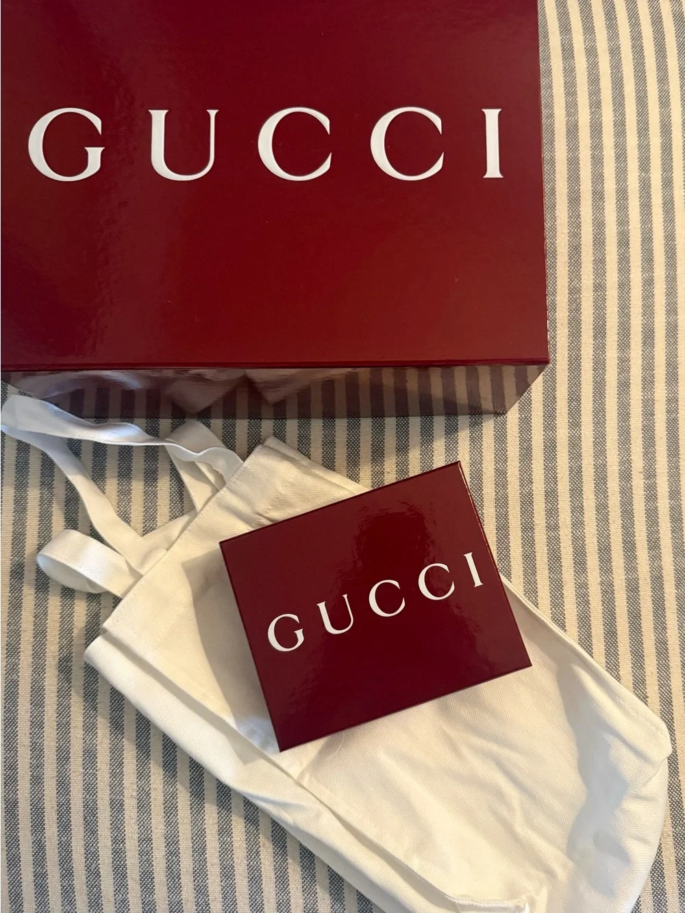 Gucci Black Leather Wallet with Green and Red Web Stripe