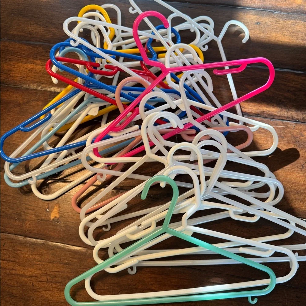 Children’s Colorful Plastic Hangers Set- 25