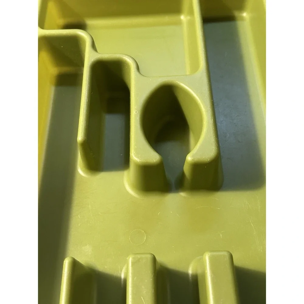 Rubbermaid vintage silverware