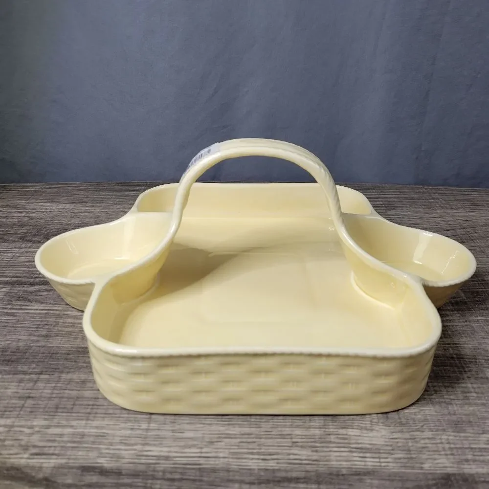 Nikko Woodbury Basket Ivory Hostess Tray‎