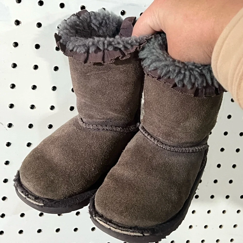 UGG used my