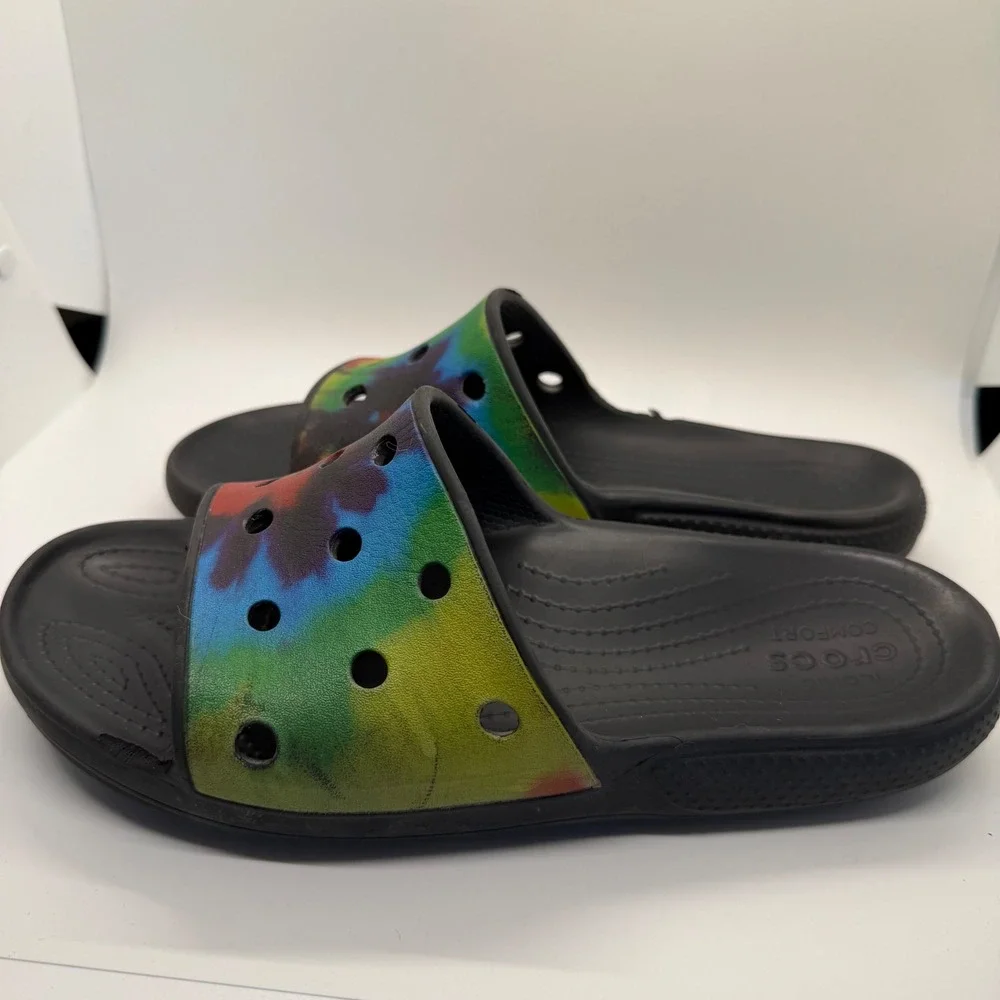 CROCS black pattern comfort