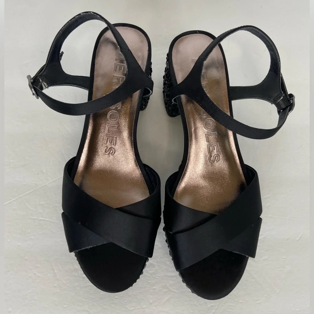 AEROSOLES preowned very