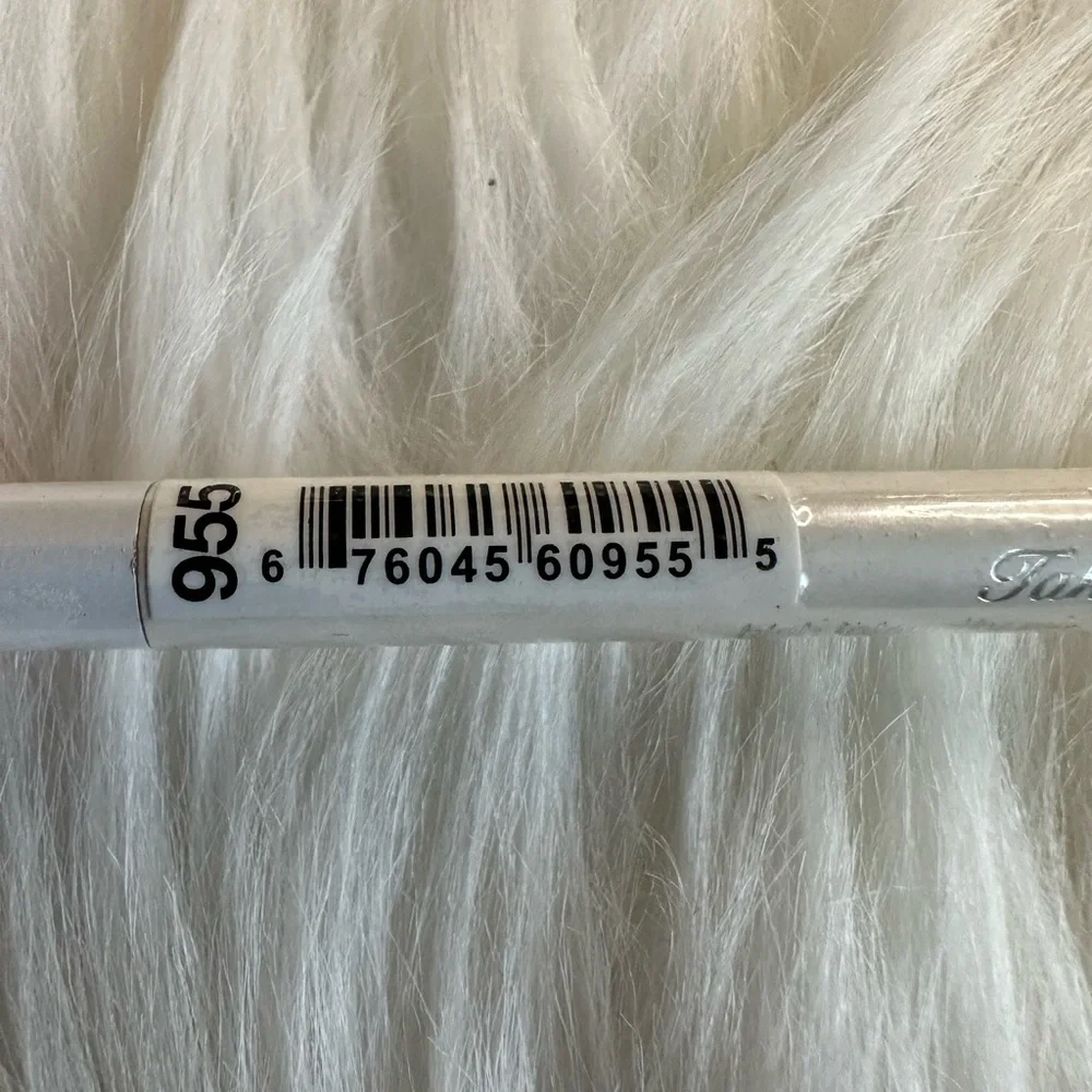 Hard Candy sleek white
