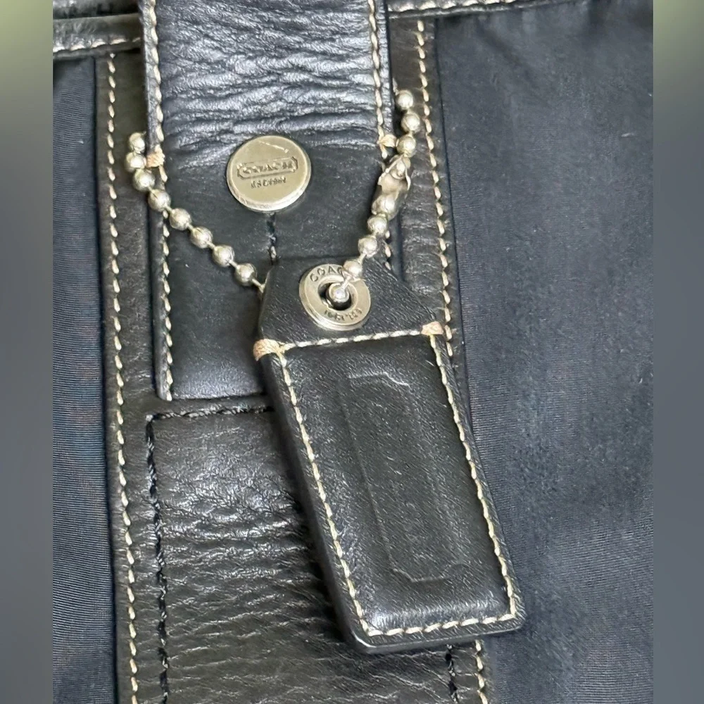 Coach 2007 Unisex Messenger Bag #05364‎ GUC Very Large & Adjustable Strap.