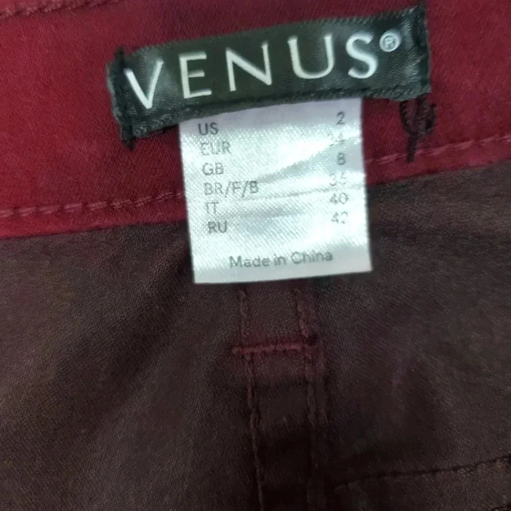 VENUS clean comfortable