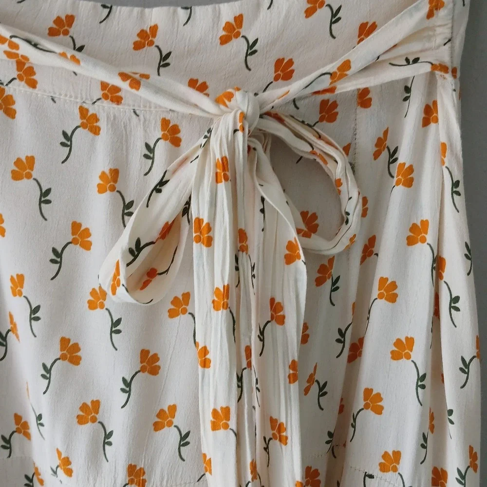 Anthropologie straps features fashion