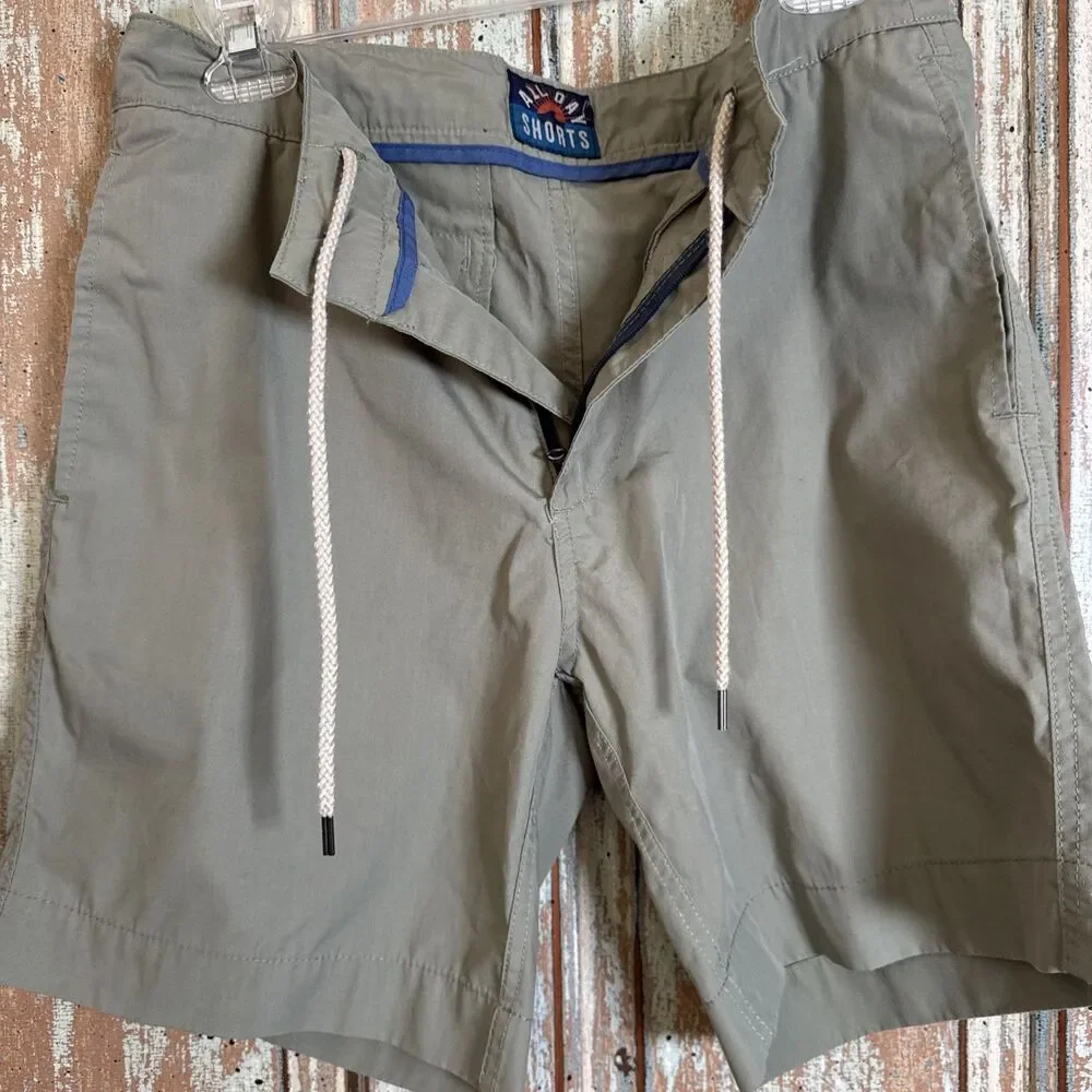 Faherty excellent khaki