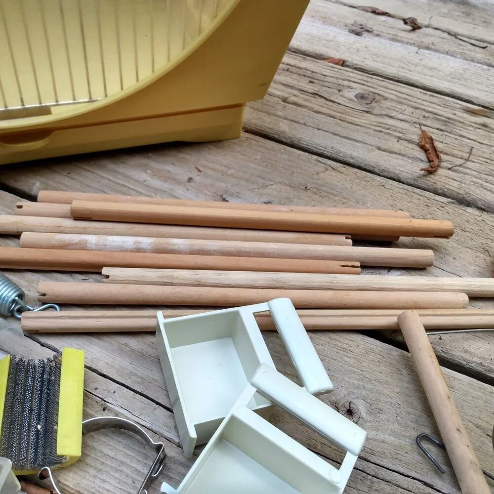 Vintage nesting that bath