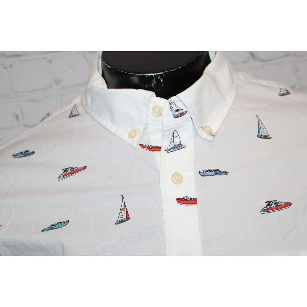 Banana Republic Button Down Shirt Mens XL White Sailboat Speedboat Print