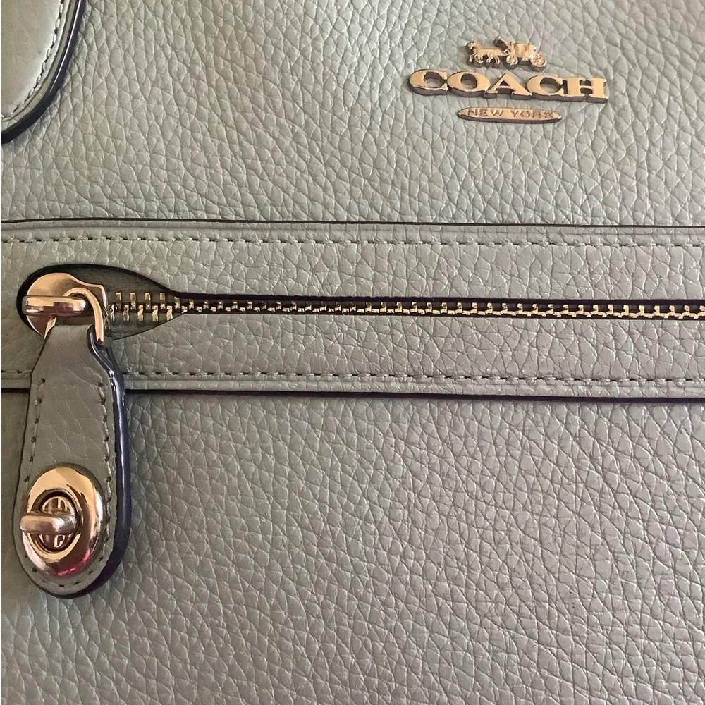 Coach authentic taylor