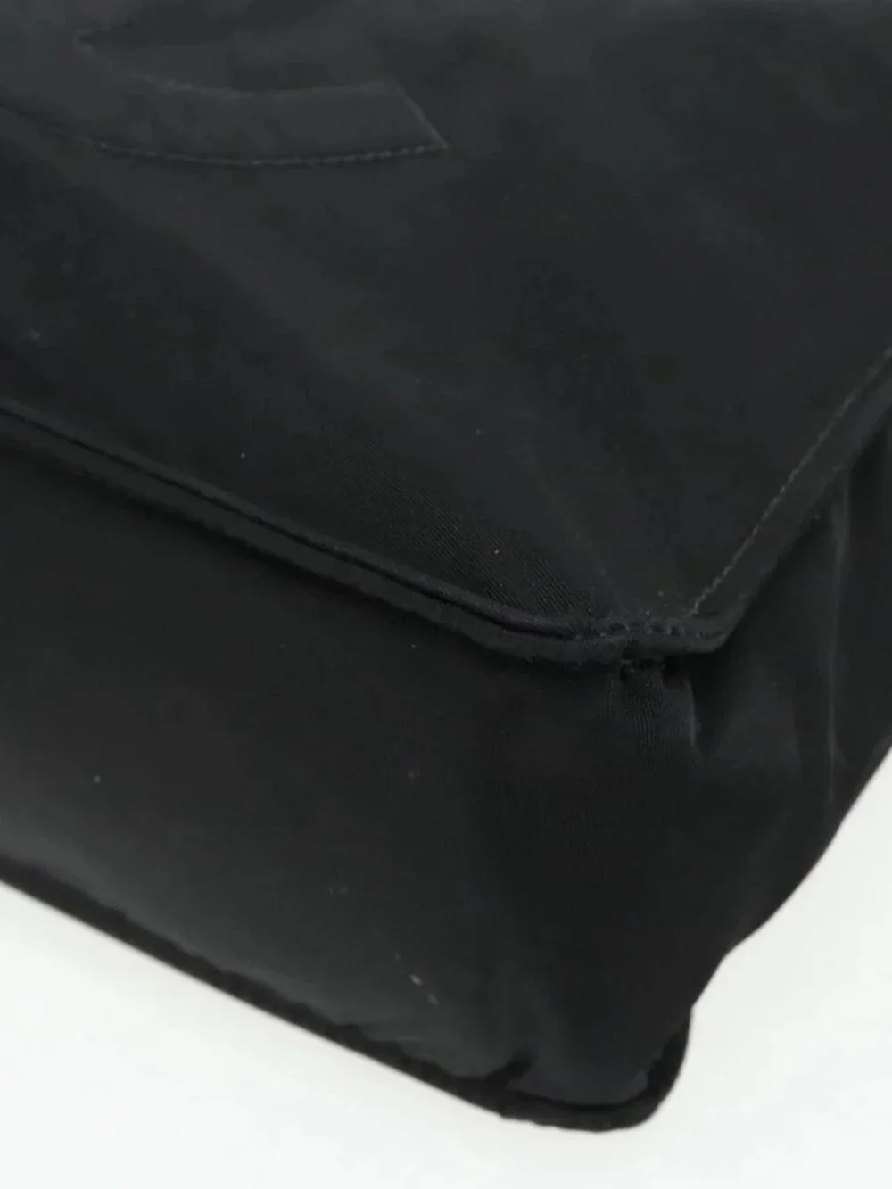 CHANEL brand	chanel color	black