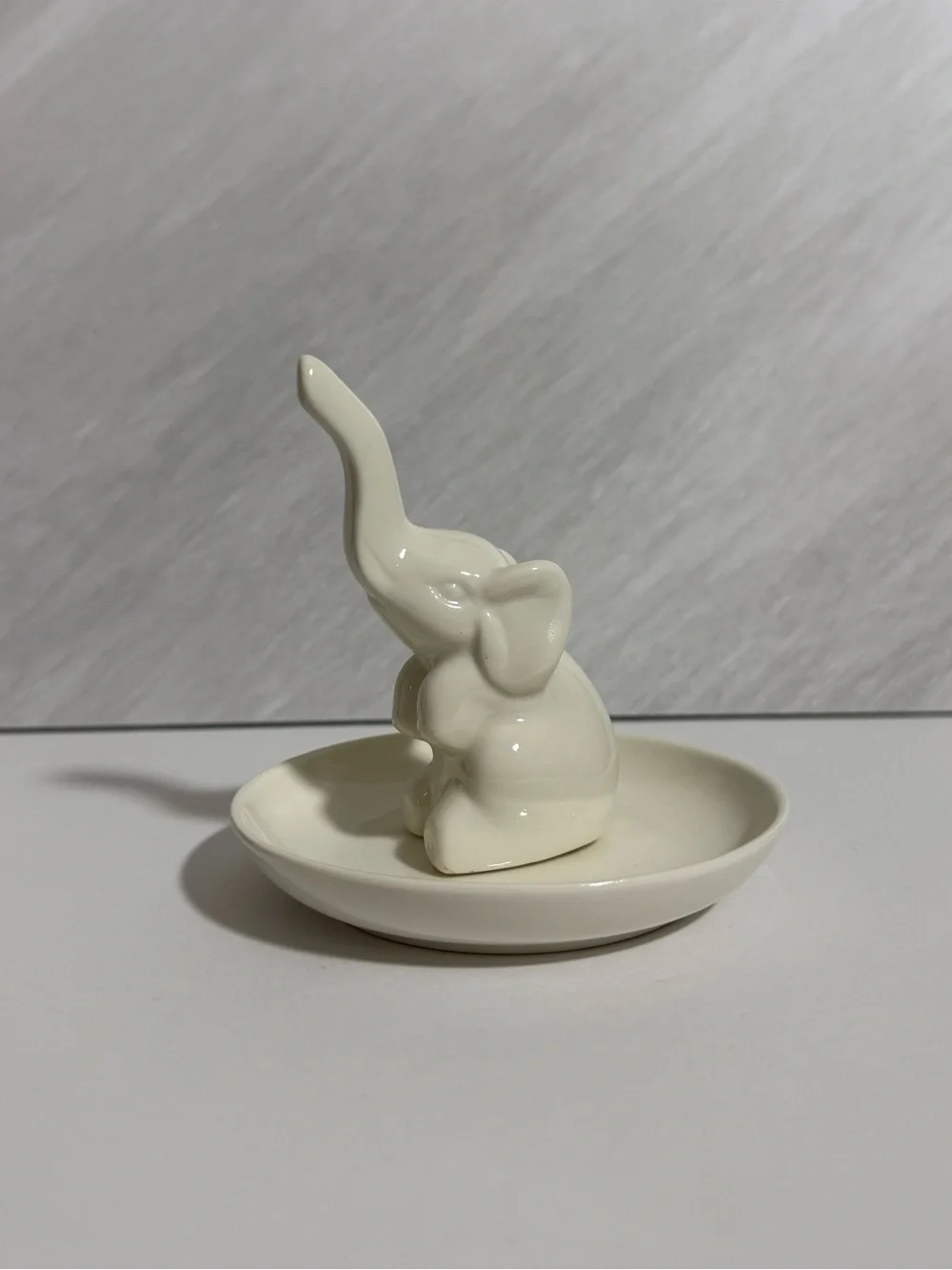 Vinakas Ceramic Elephant Ring Dish