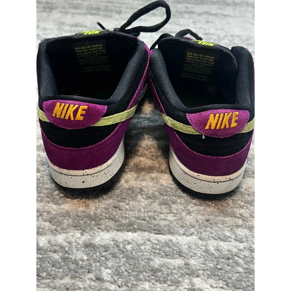Nike non out