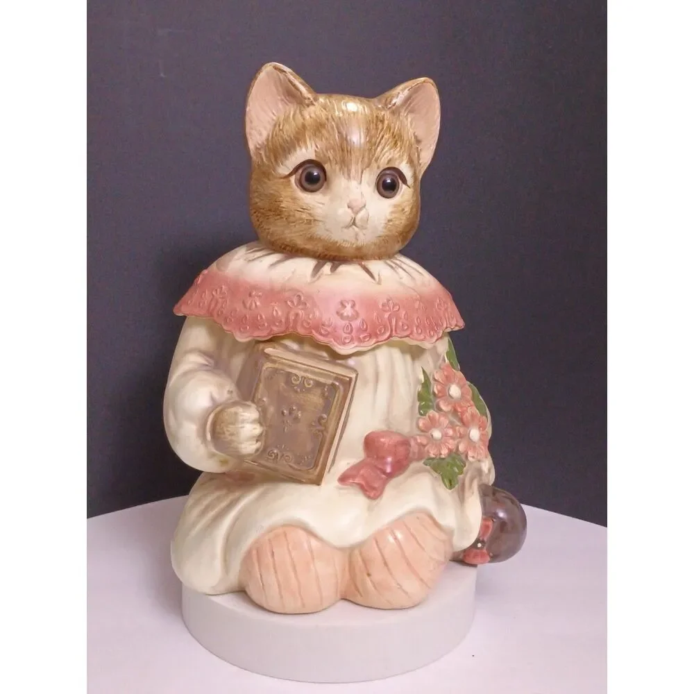 Vintage emily cat