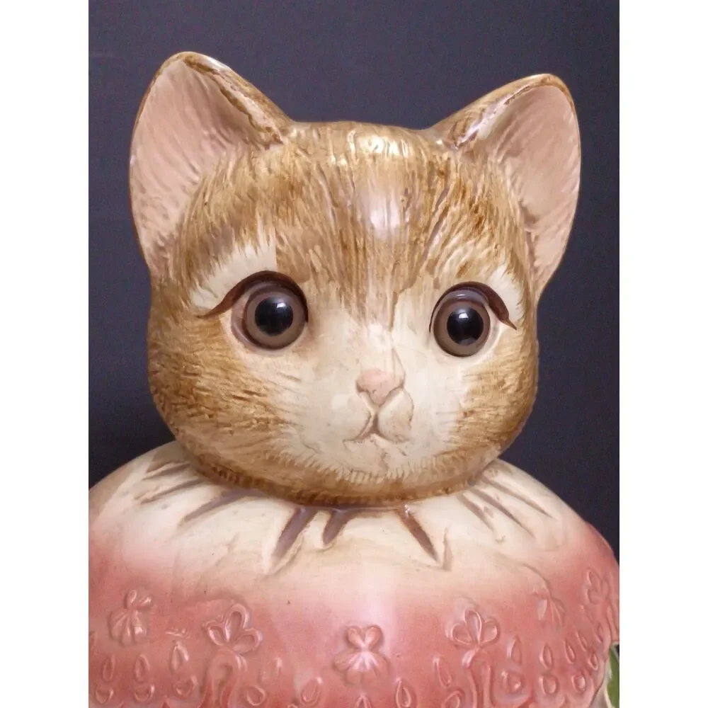 Vintage emily cat