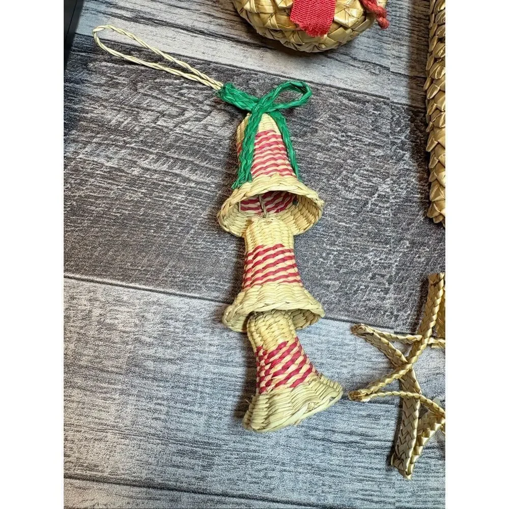 Vintage 1970s–1980s Straw Holiday Ornaments – Handmade Scandinavian Style Set (4