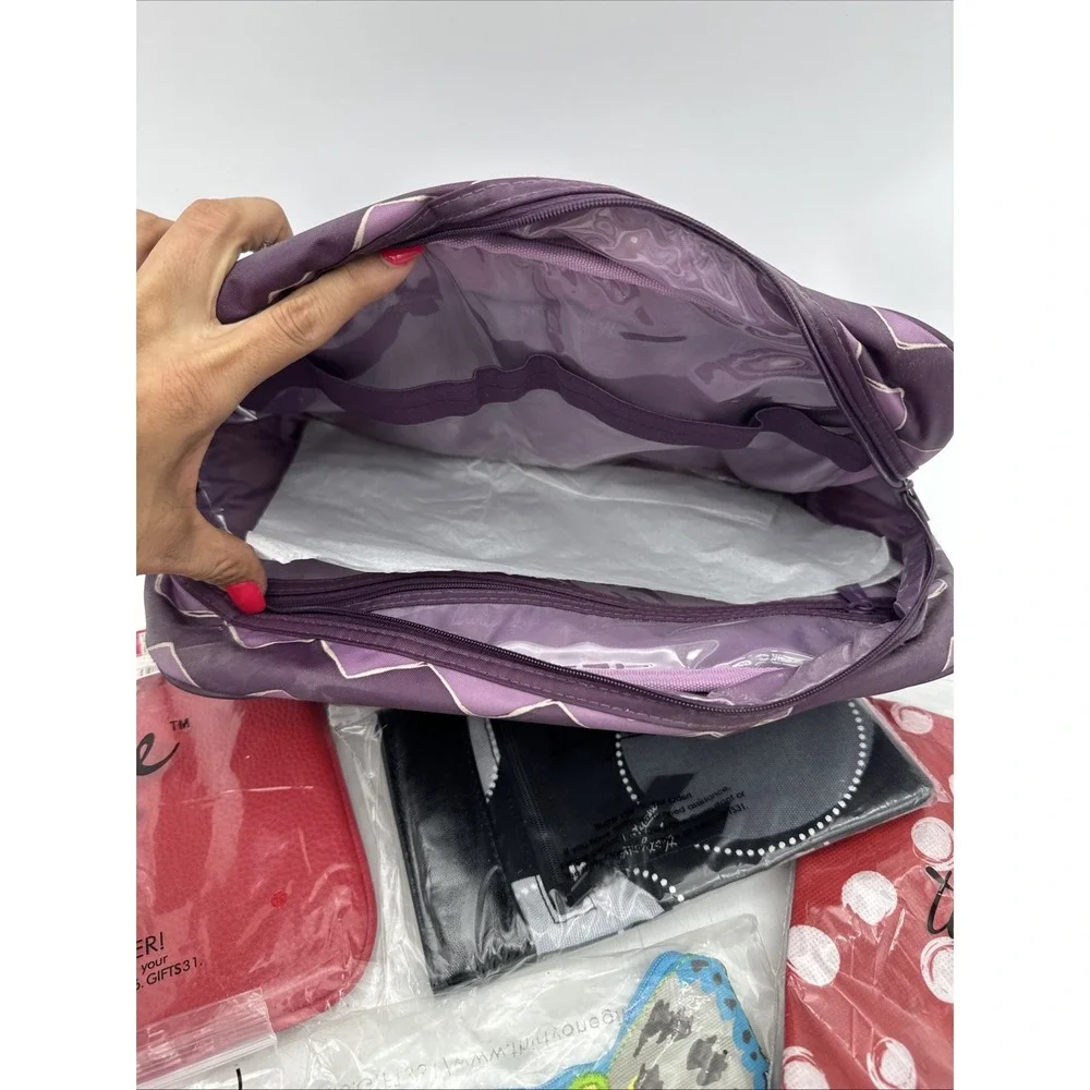 thirty-one accessories use lot
