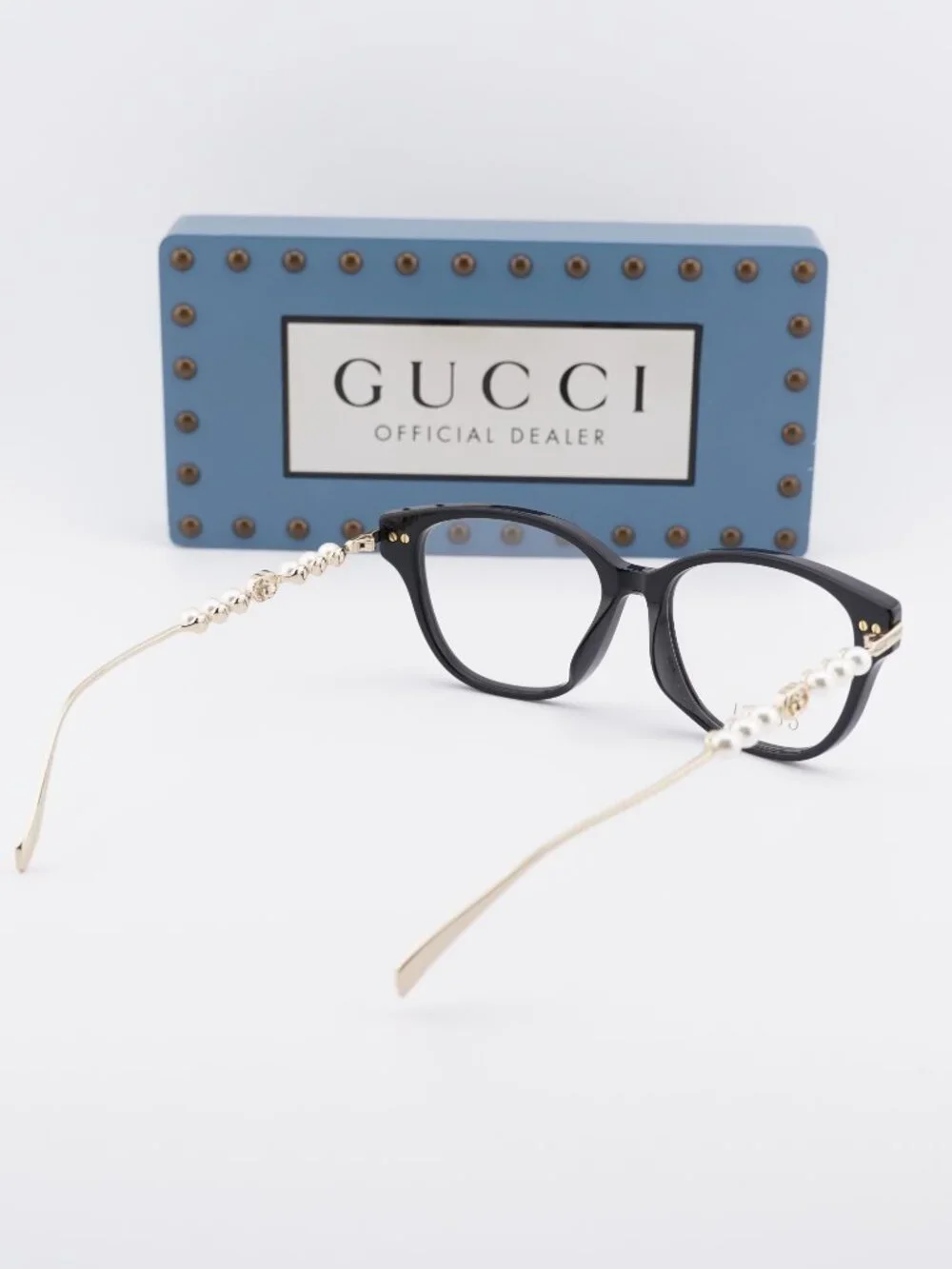 Gucci shown message
