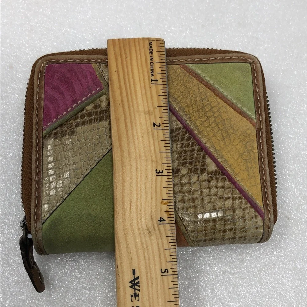 Fossil genuine item