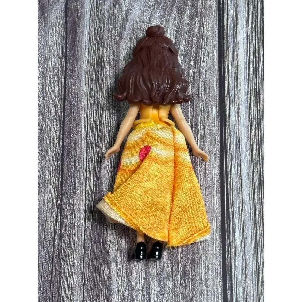 Disney princess belle