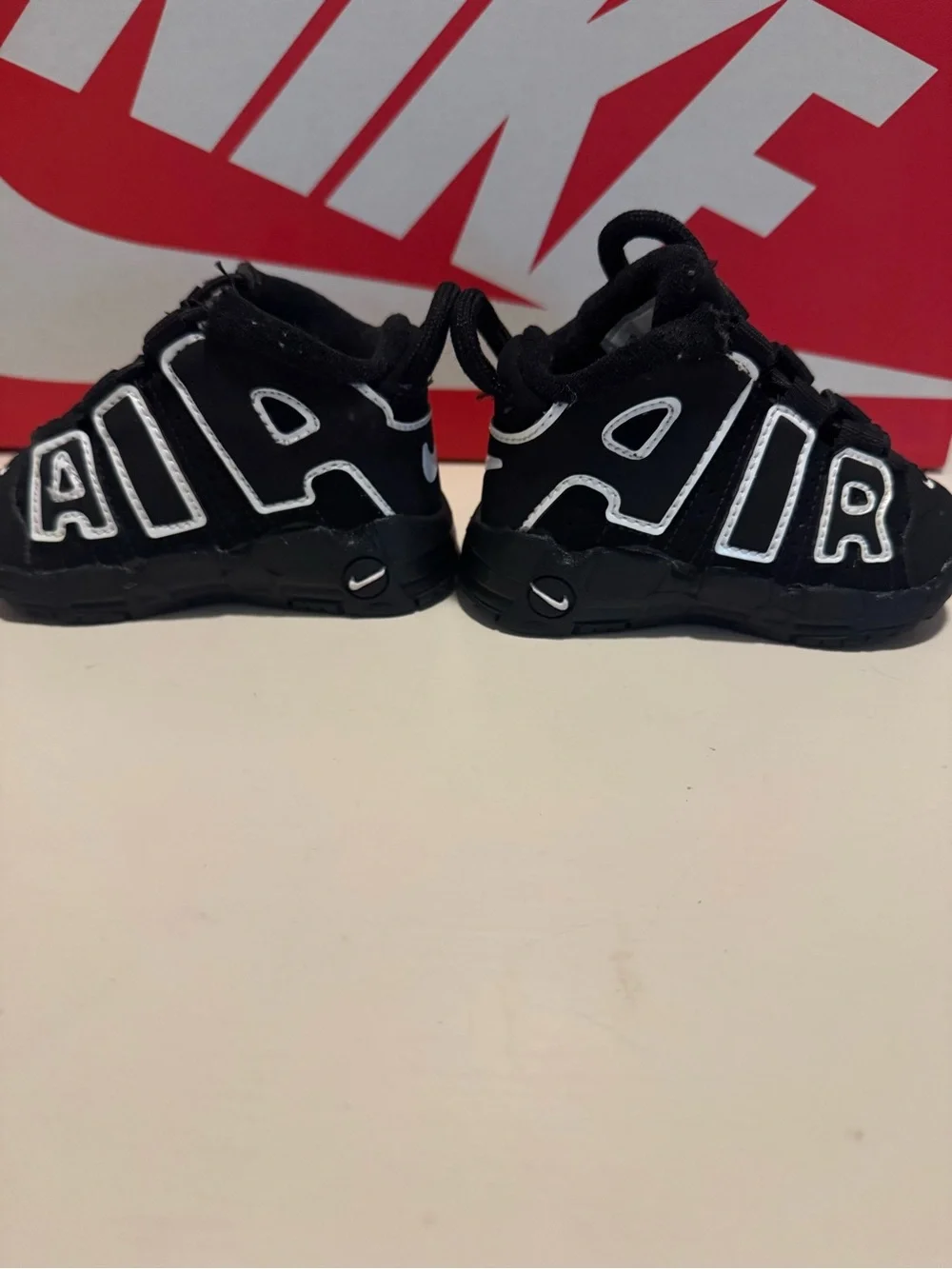 Nike iconic basketball