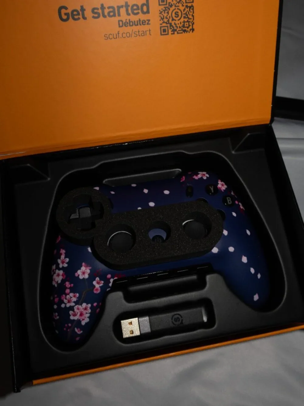 Dark Cherry Blossom Scuf Envision Pro (PC)