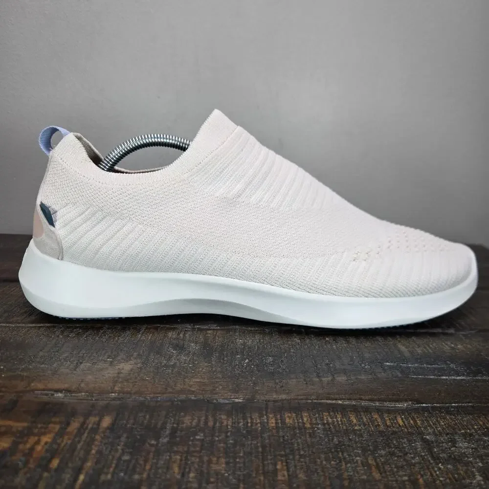Vessi shipped shown