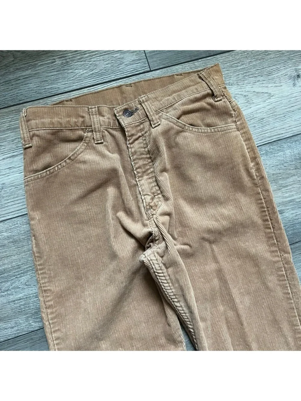Vintage Levi's 519 Men's 30x36 Corduroy Pants Beige Tan Straight Leg USA