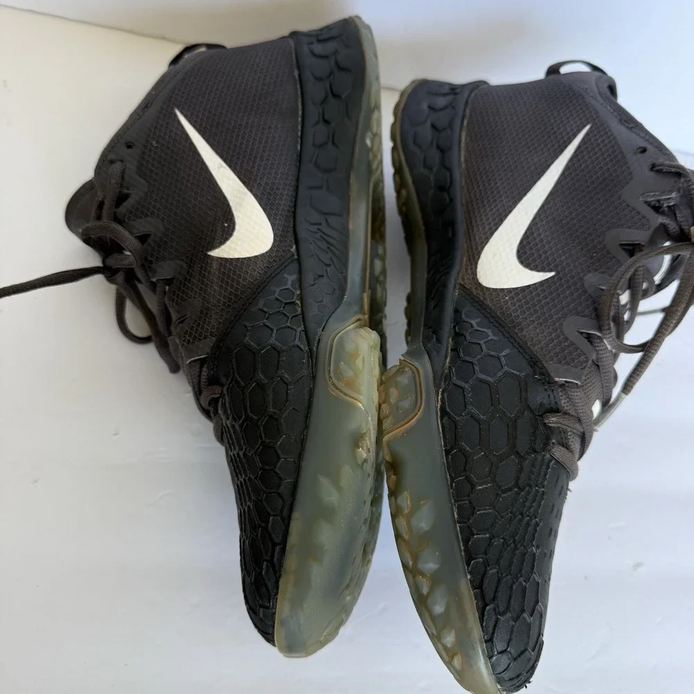 Nike pre owned