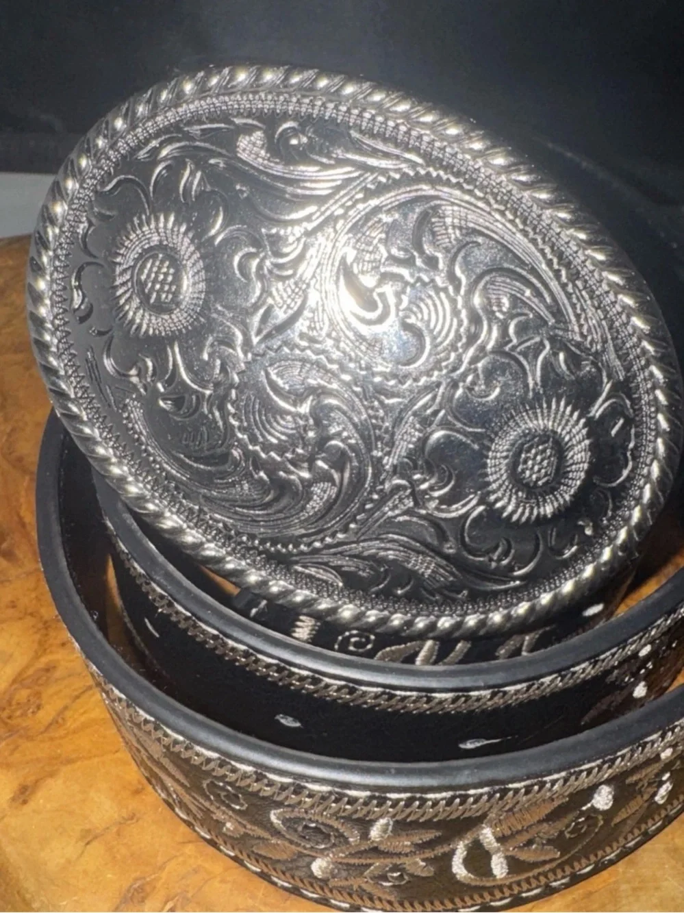 N/A black leather