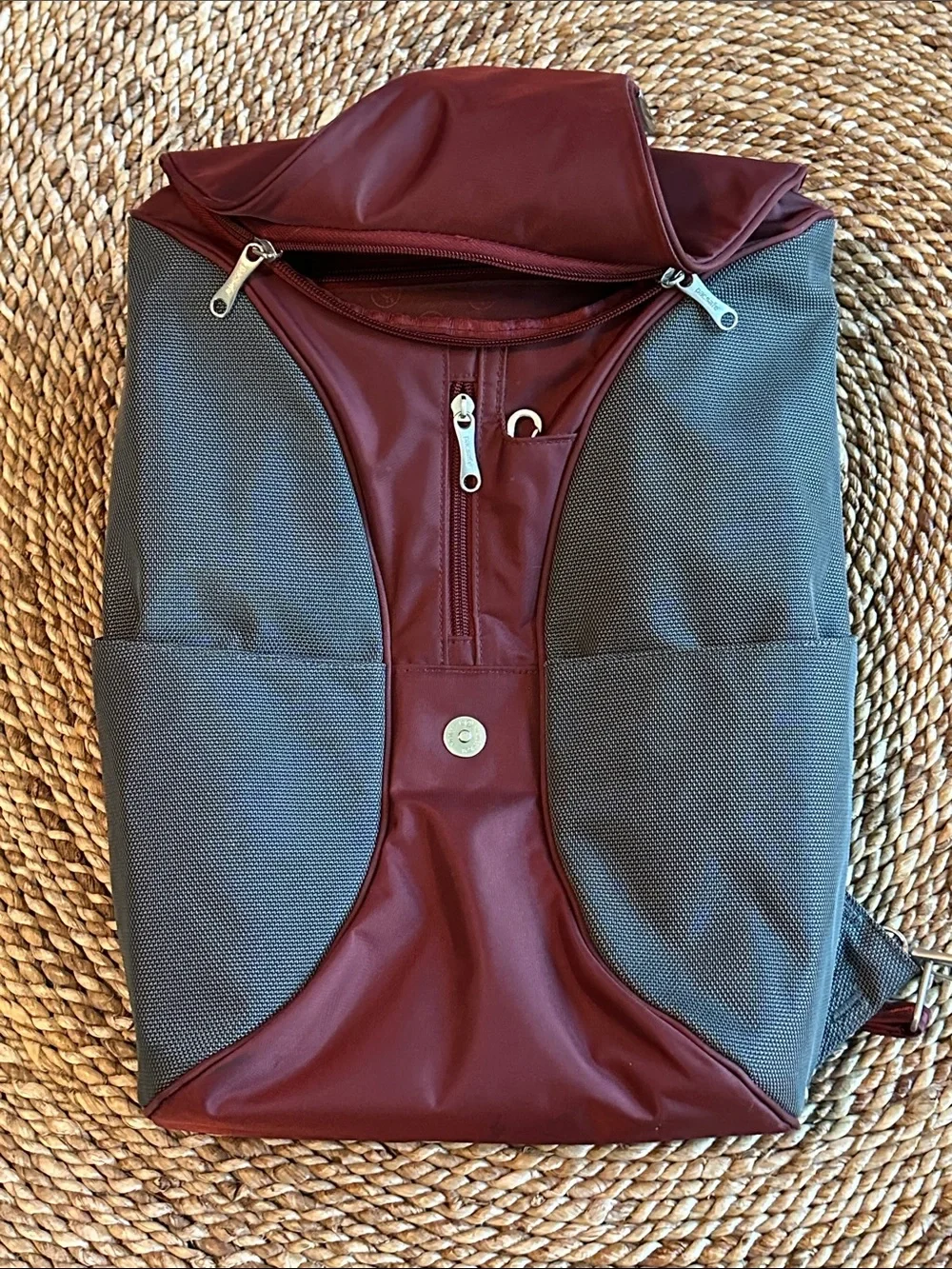 Pacsafe sleek two